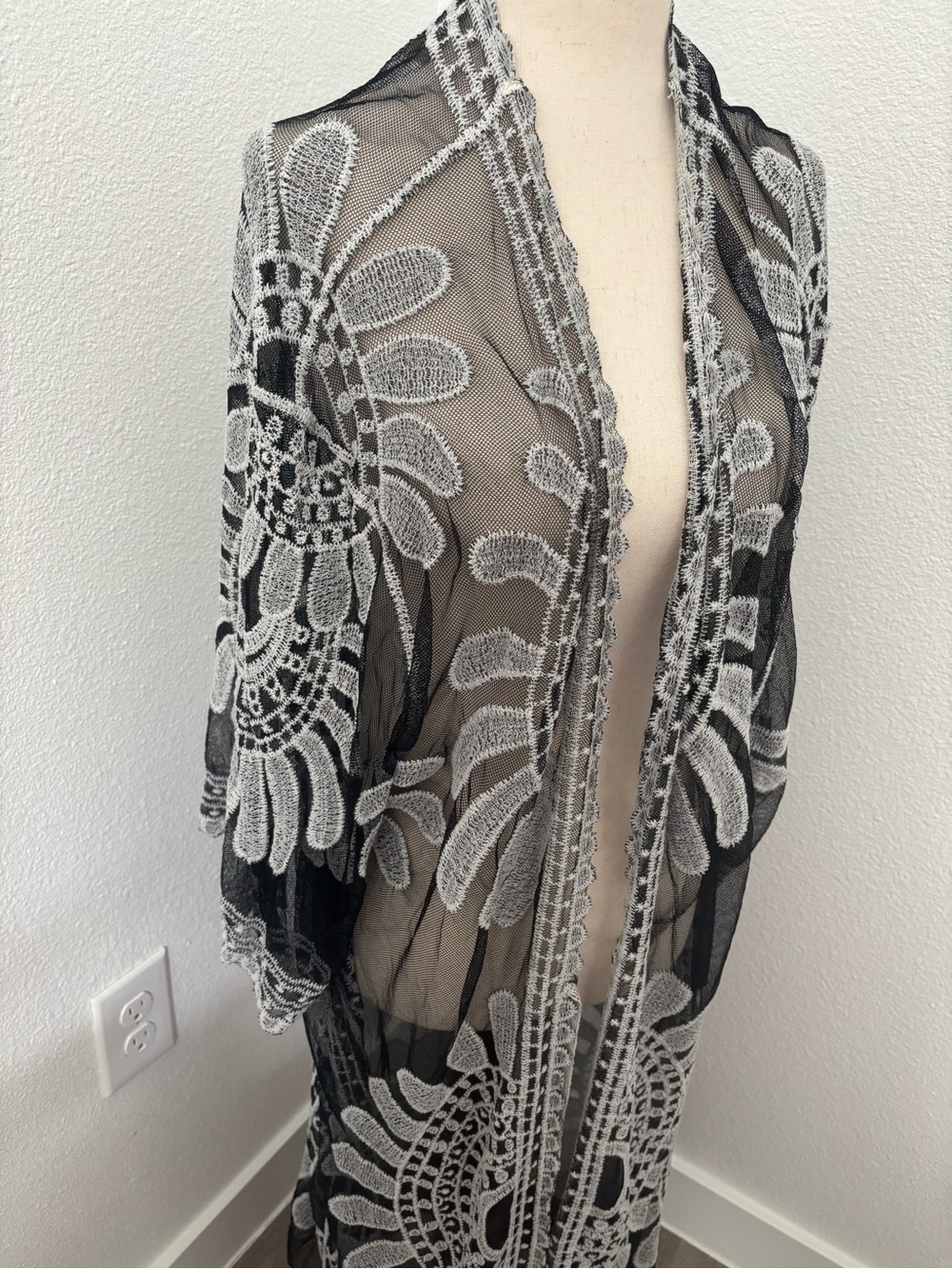 Elegant Swim Cover Up Black Sheer Embroidered Like New One Size Final Sale - Picture 4 of 6